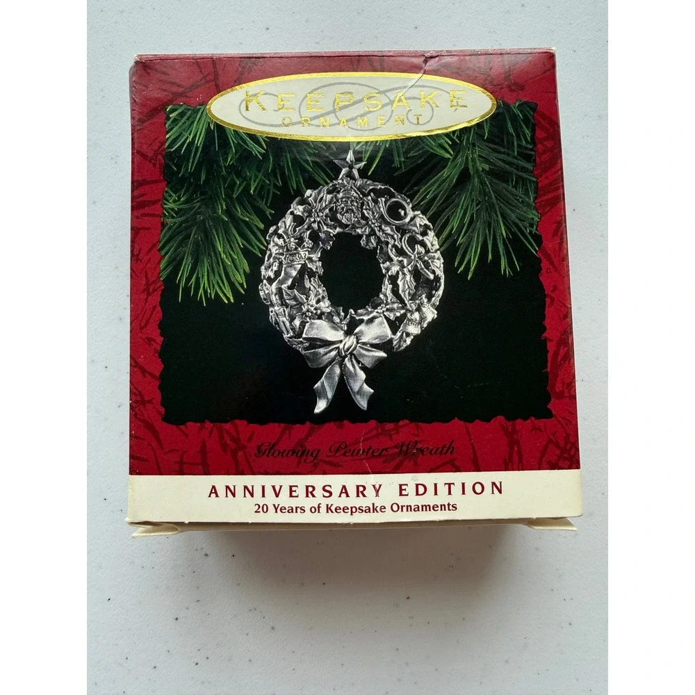 1993 Hallmark Glowing‎ Pewter Wreath 20th Anniversary Ornament Edition 1973-1993